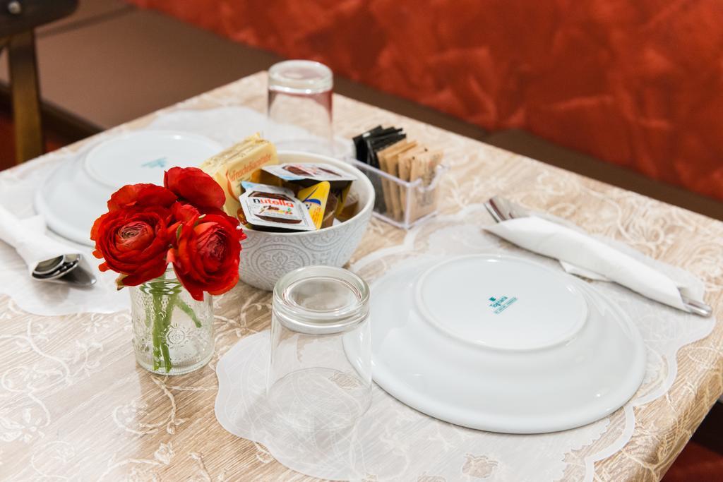 ローマ ドムス　カピルピ Bed & Breakfast エクステリア 写真